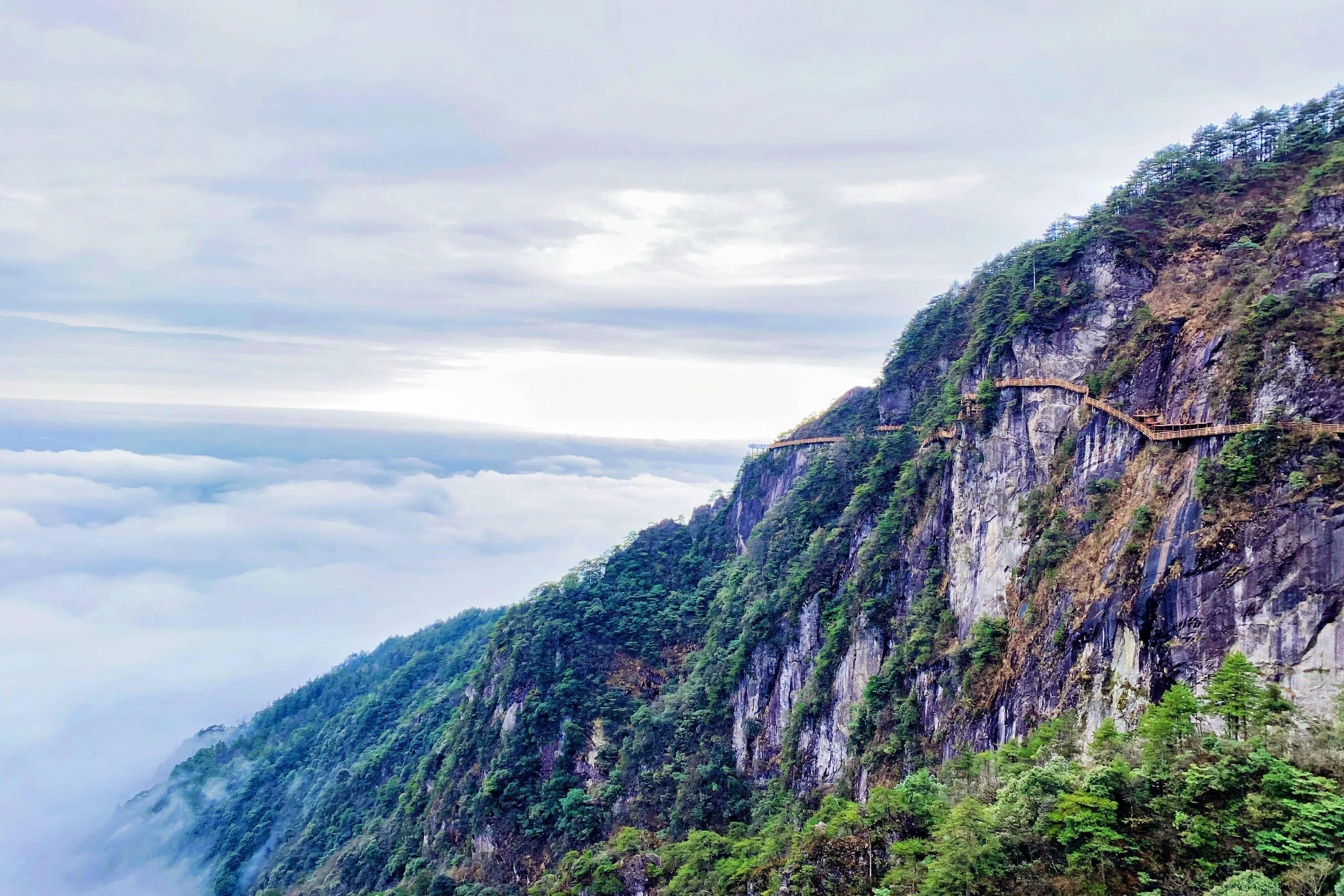 重庆渝北明月山风景区图片