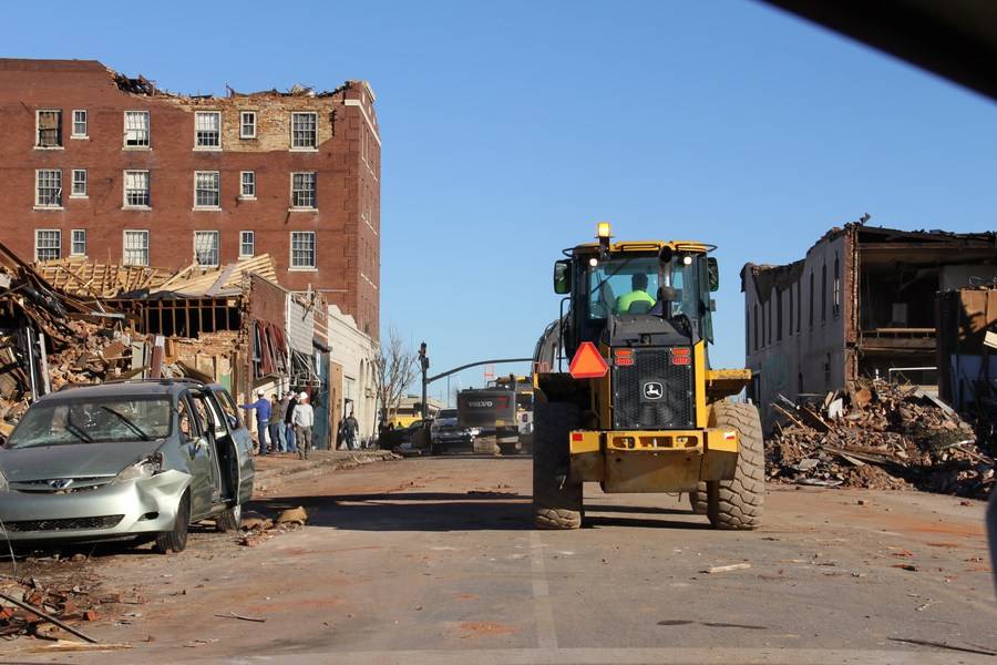 andU.S. tornado fatalities reach 88, more federal help announced