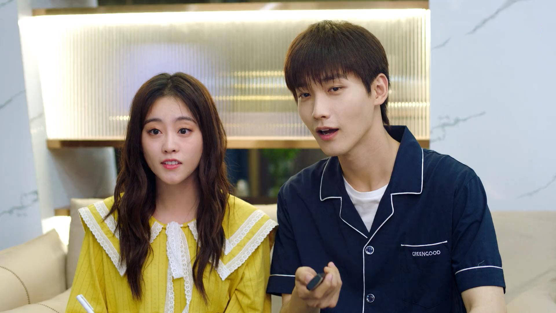 邢昭林出演男主角姜逸城,科技公司老总,家境富裕是个富二代,聪明又