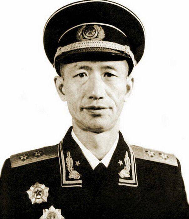 开国中将官至海军副司令,为何在新婚之夜出逃_周希汉_战场_战争