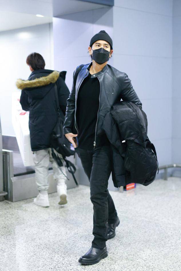 彭于晏身材好气质佳皮衣造型男人味十足这魅力一般装不出