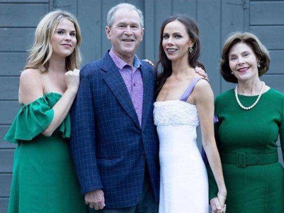 姐妹欢乐同框,新宝妈产后身材恢复快_芭芭拉·布什_珍娜·布什·_女儿