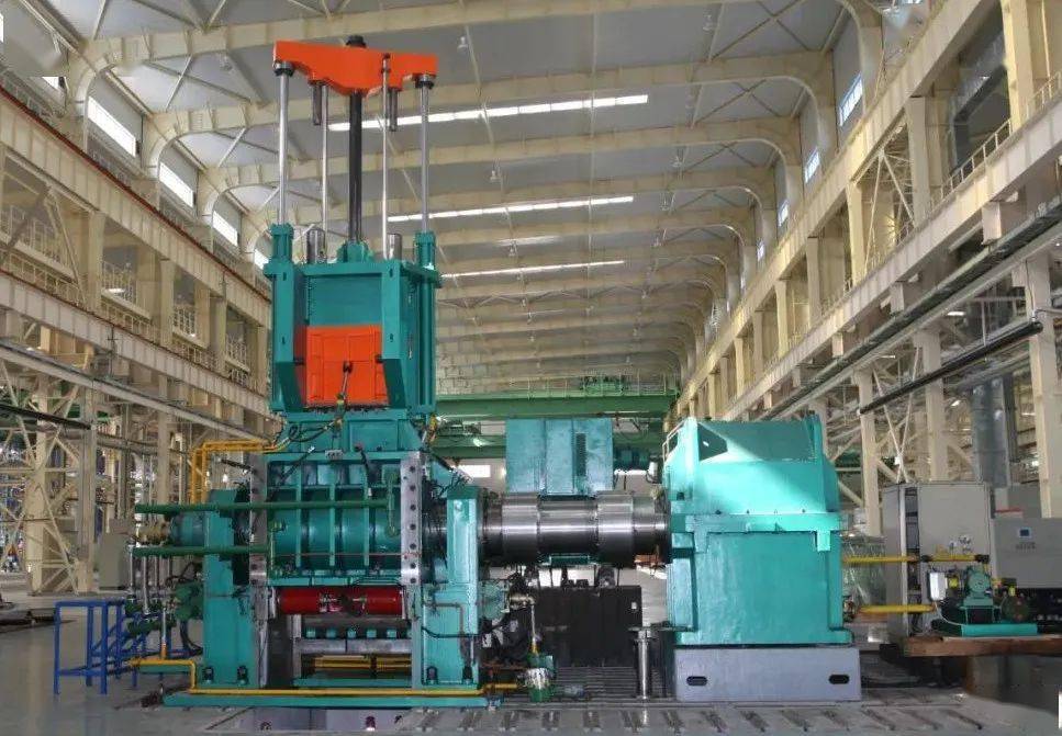 大橡塑推出大型高效密炼机系列产品_轮胎_需求_橡胶