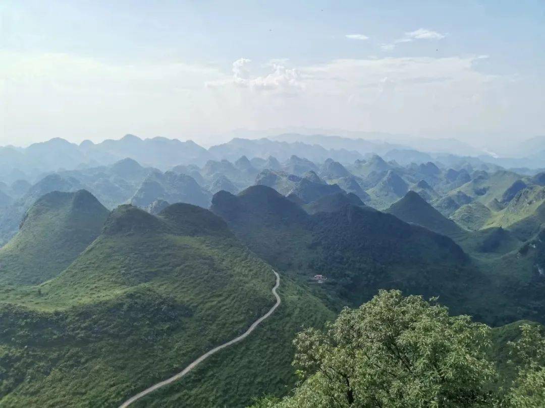 徒步英德世外桃源靘雾山,绝美的峰林徒步观赏路线_活动_行程_阳山