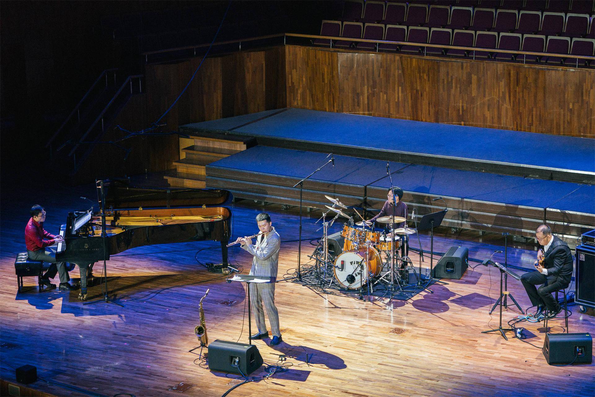 这群爵士乐迷,奏出广州味道_演出_club_于振海