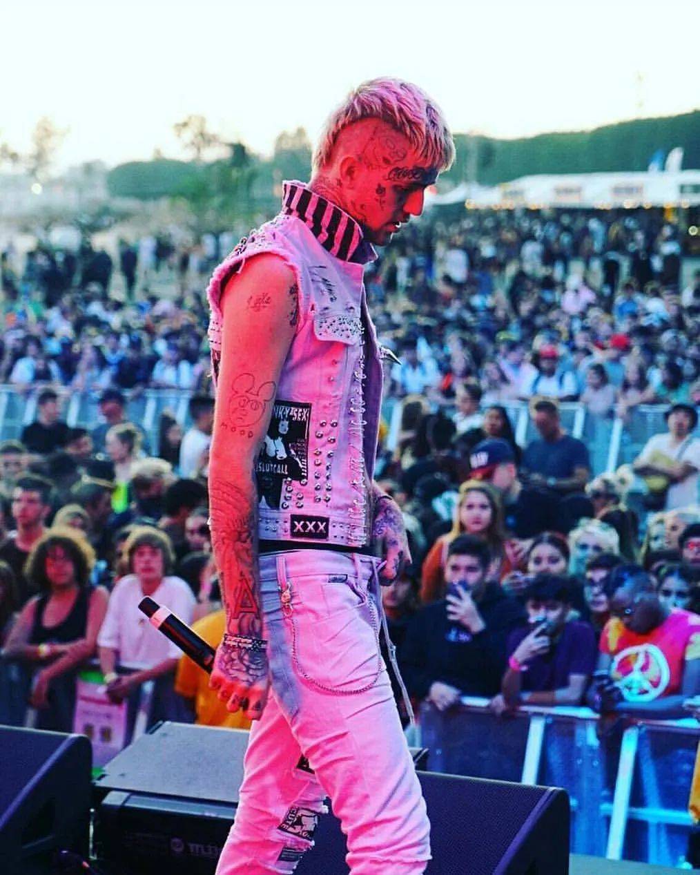 被毒品和孤独吞噬,死在成名前夜的说唱少年_利尔·皮普_古斯_纪录片