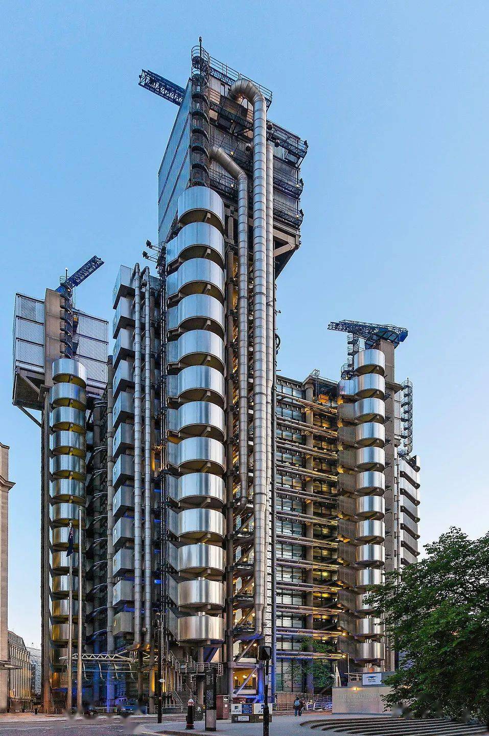 罗杰斯,有多少人恨蓬皮杜就有多少人爱它_诺曼·福斯特_空间_建筑