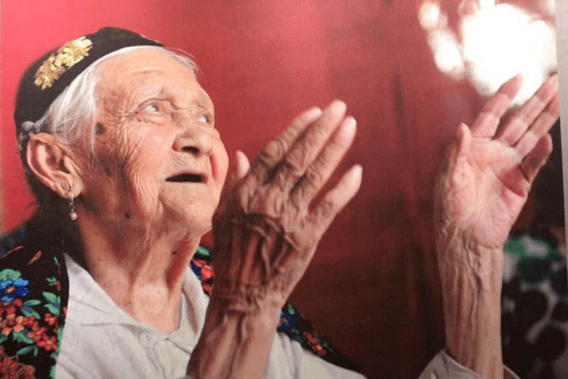 疆内时讯中国最长寿老人在喀什去世享年135岁