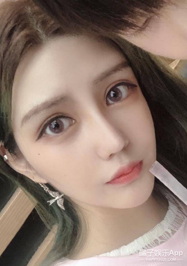 她这是换了个头?_李宏毅_减肥药_小时