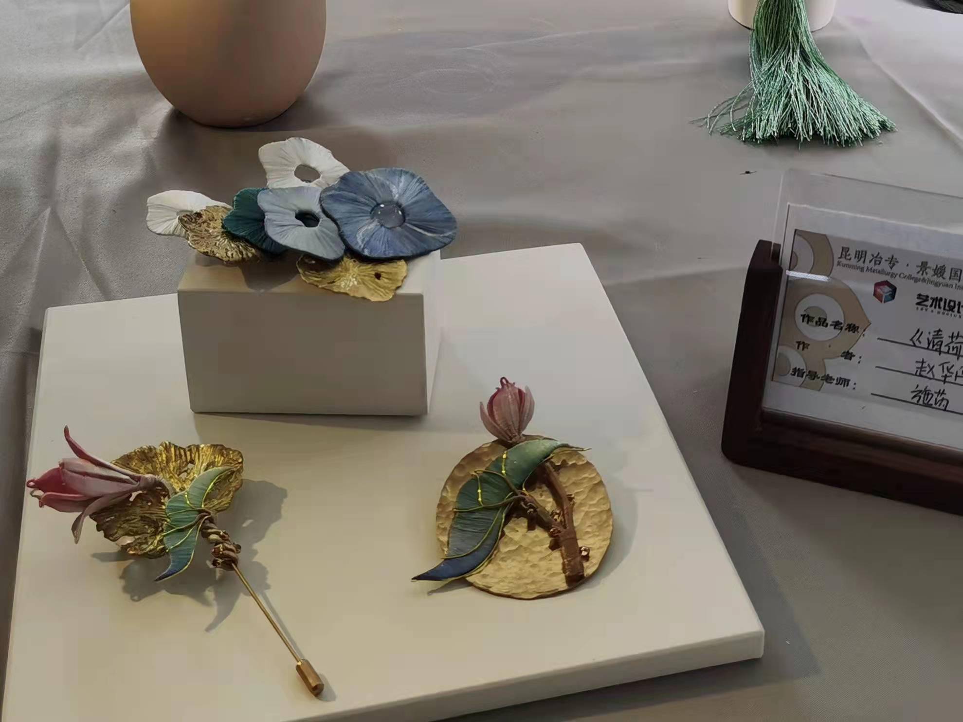 云南一高校学生被爆毕业作品抄袭还拿去参赛手工艺人发声不打击抄袭