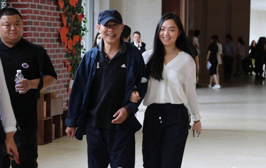 李连杰没有抛弃 糟糠之妻 他与利智才是真爱 黄秋燕 男人 女人