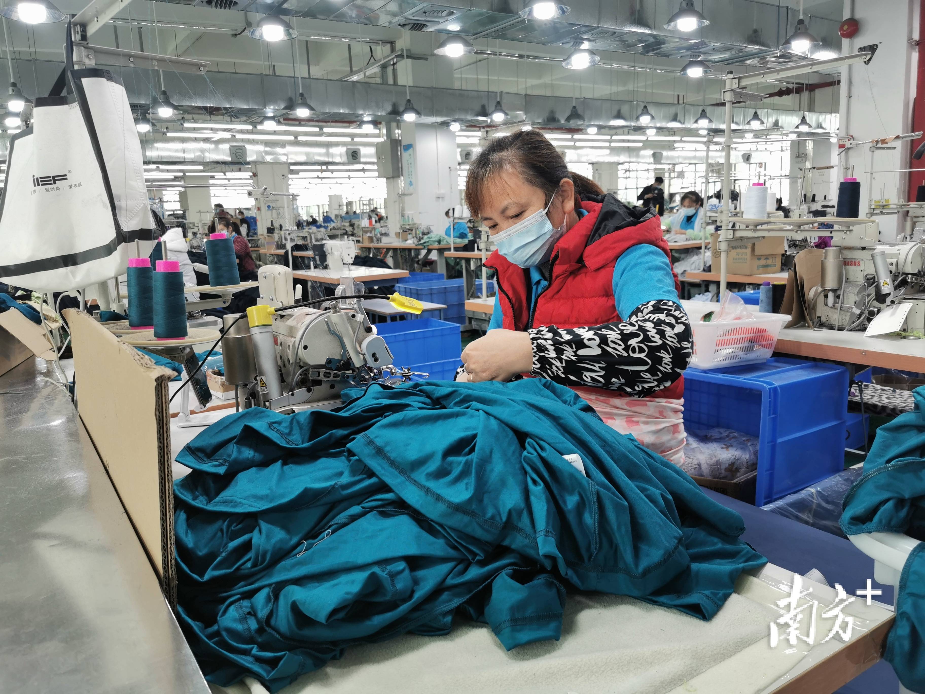 服装设计爆款率平均提升20%!广州纺织服装产业装上“数据大脑”_数字化_转型_生产