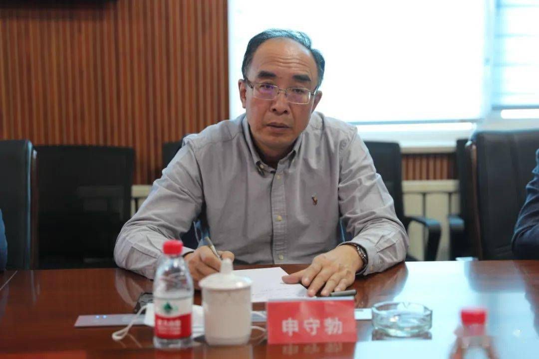庄河市委书记申守勃深入包保企业调研
