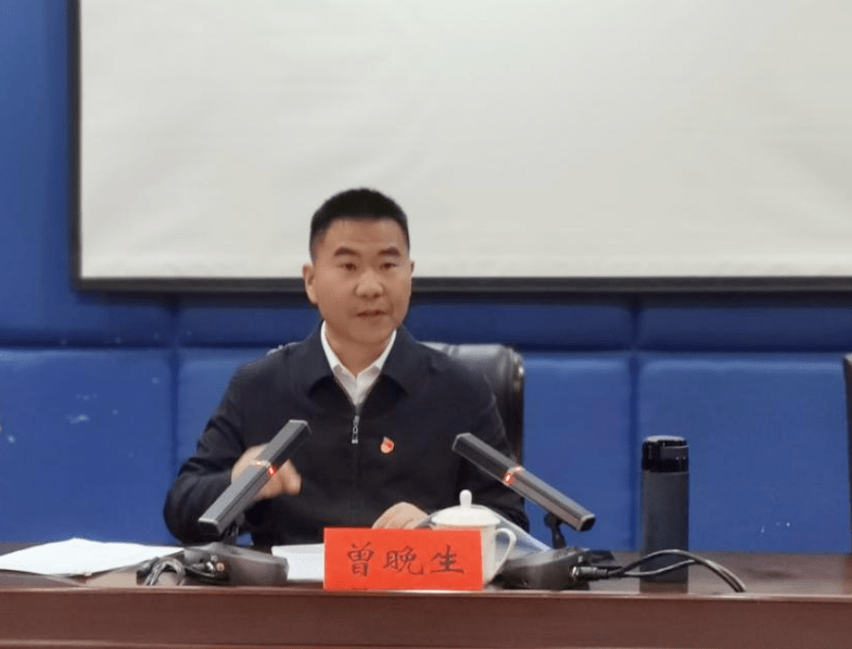 曾晚生应邀为涟源市信访工作业务培训班做专题授课