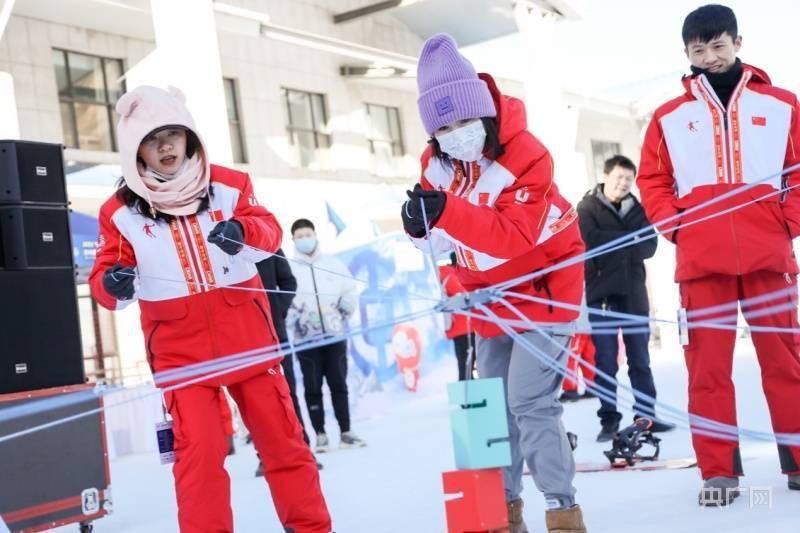 滑雪|2021“中国银行”吉林国际高山/单板滑雪挑战赛震撼开滑