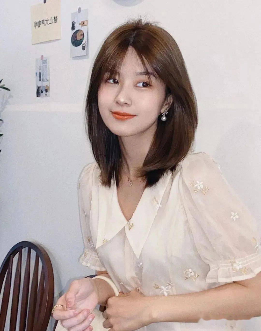 "换季锁骨发",知性不平庸._发型_中国_形象