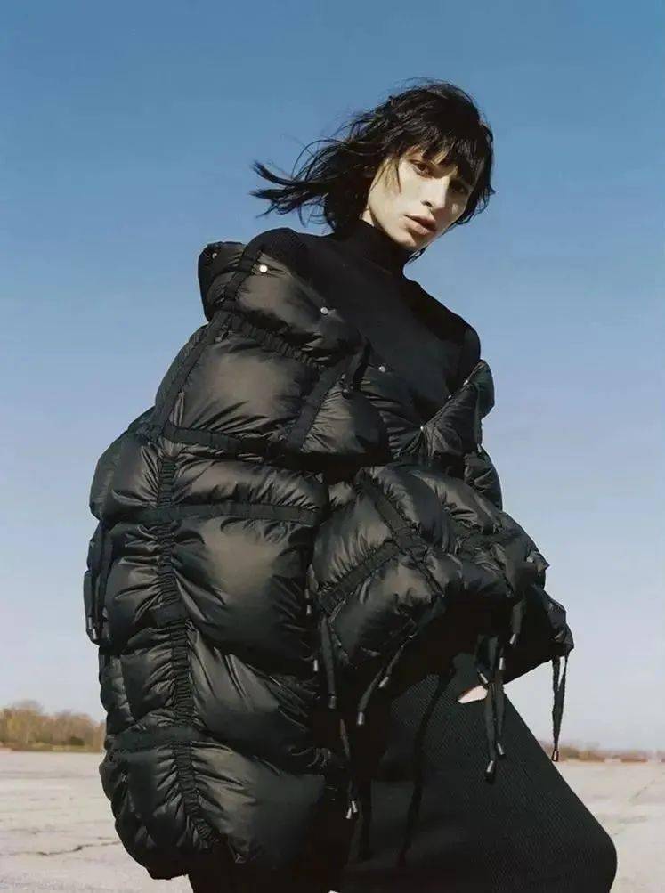 整体 普通羽绒服怎么穿出时髦感？5个小思路，效果超惊艳！