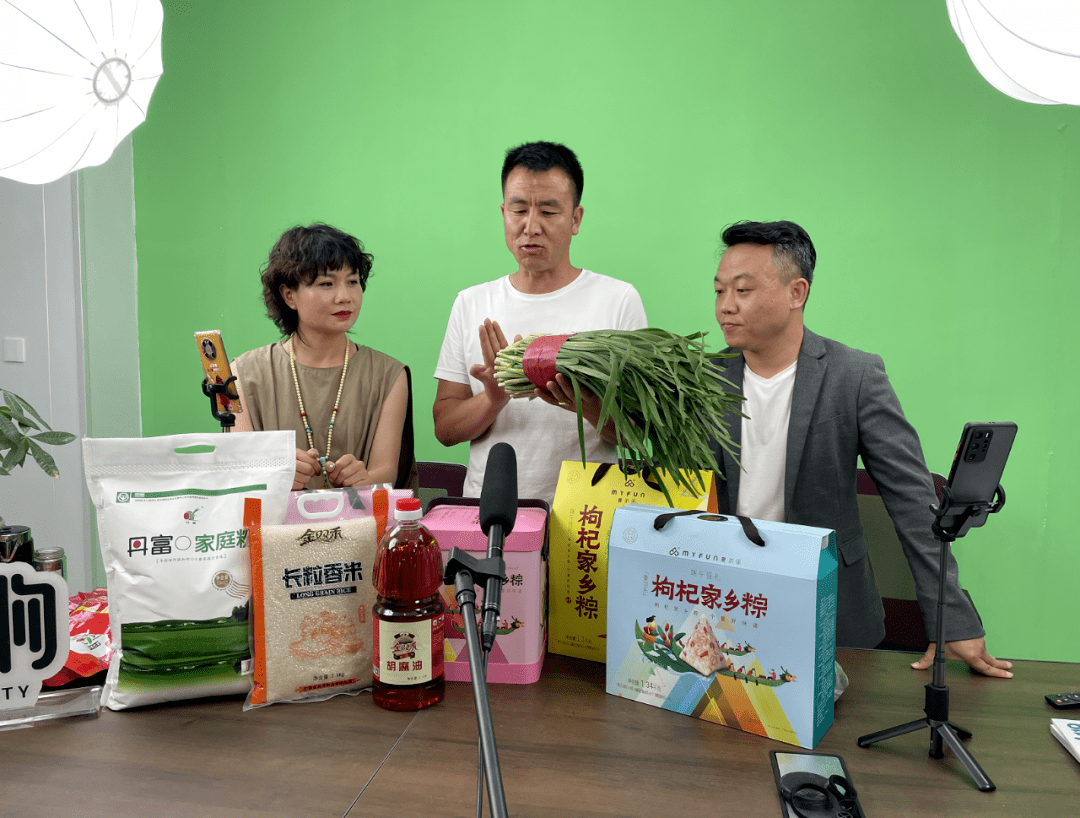 四大提升行动韭菜哥秦玉龙用努力收获幸福生活