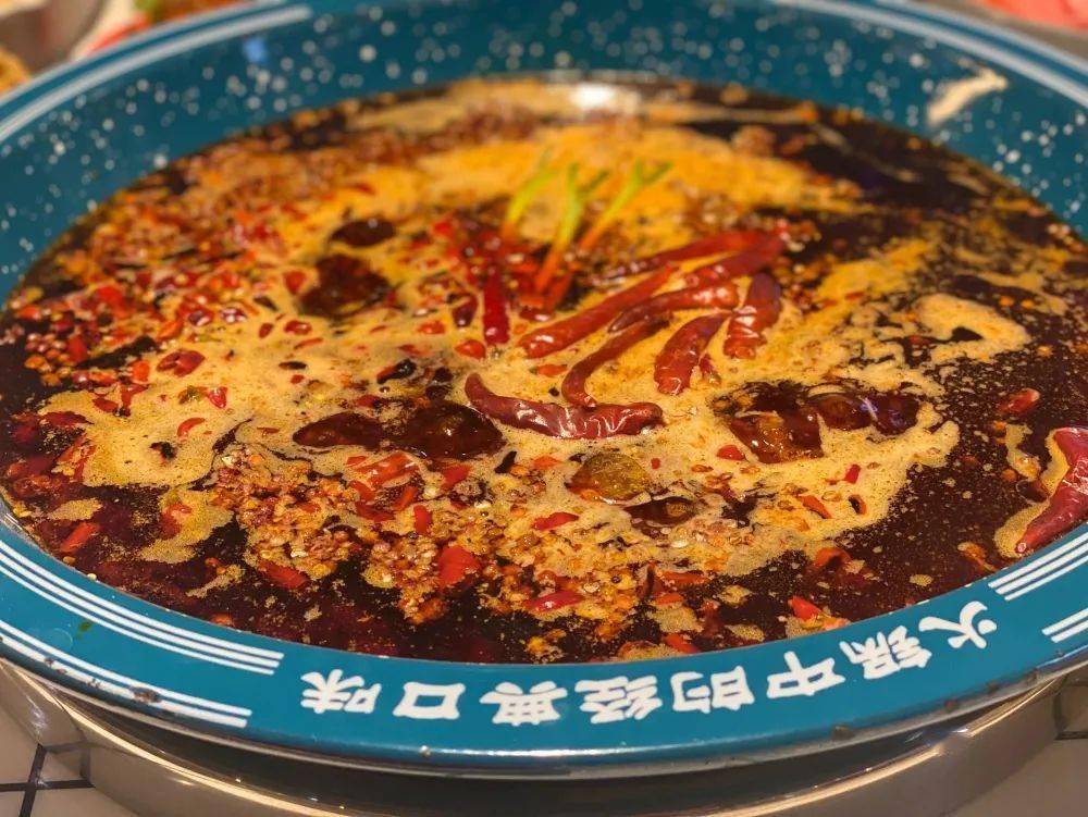 热卤火锅江津这家火锅带你穿越回90年代文末有福利