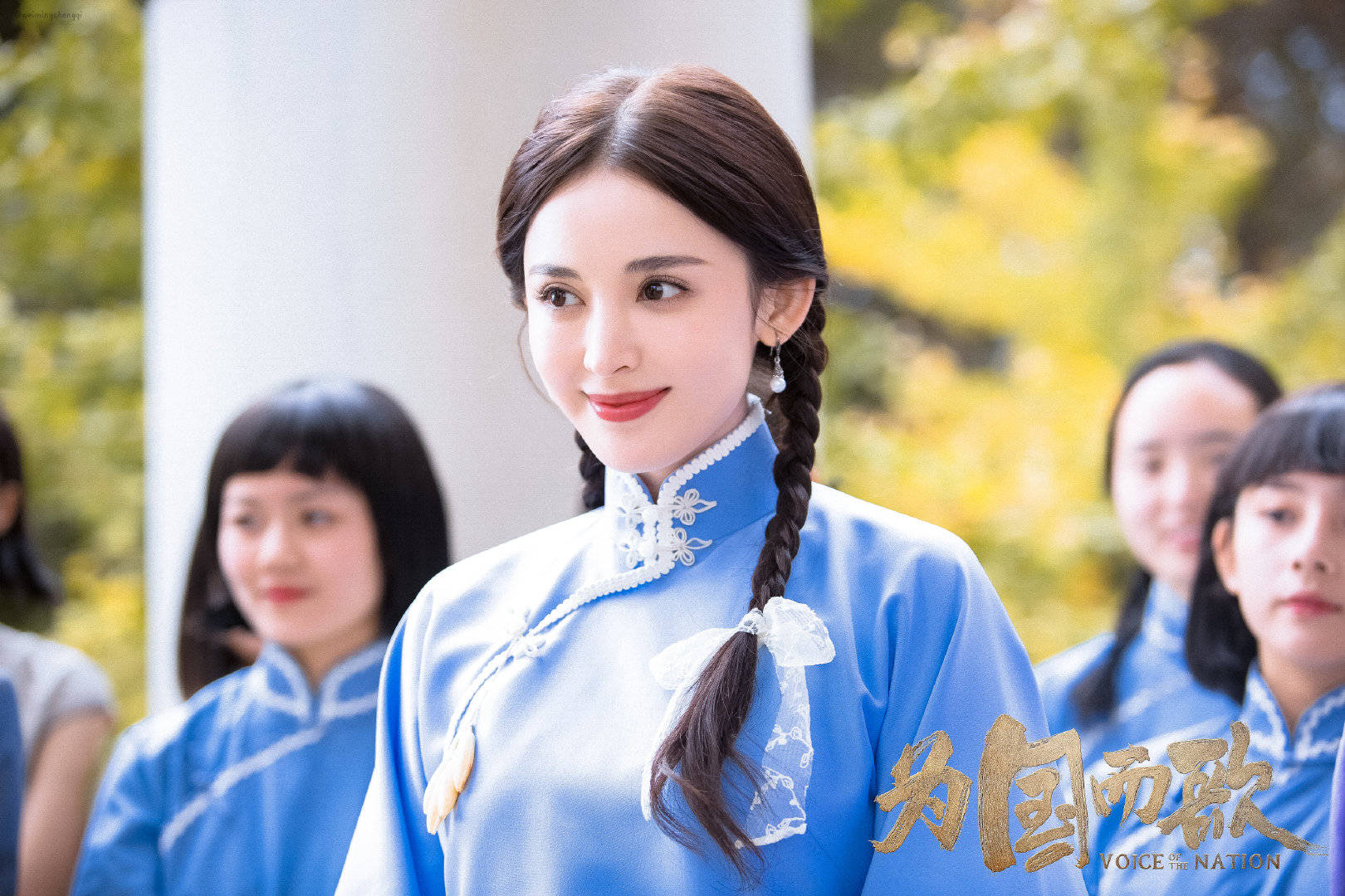 女星换上民国学生装,女神娜扎都没有这位女星美_董洁_张芷溪_气质