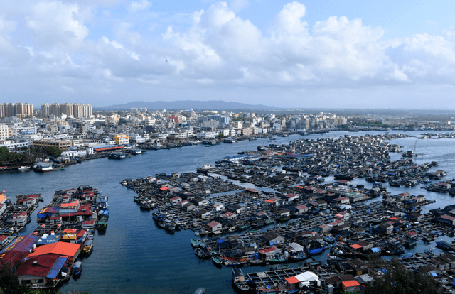 22年 5500余 海上吉普赛人 全靠这座 海景房 守护 警务室 黎雪珍 肖泽华