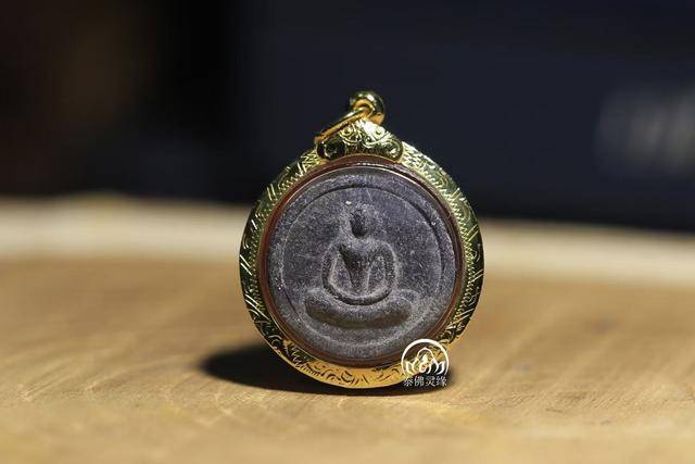 龙婆培2512纽扣崇迪,纽扣崇迪佛牌,龙婆培纽扣崇迪_审美_饰品_才能