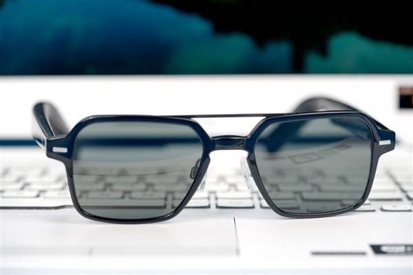 新一代听歌神器!华为智能眼镜飞行员款图赏_音频_流转_用户