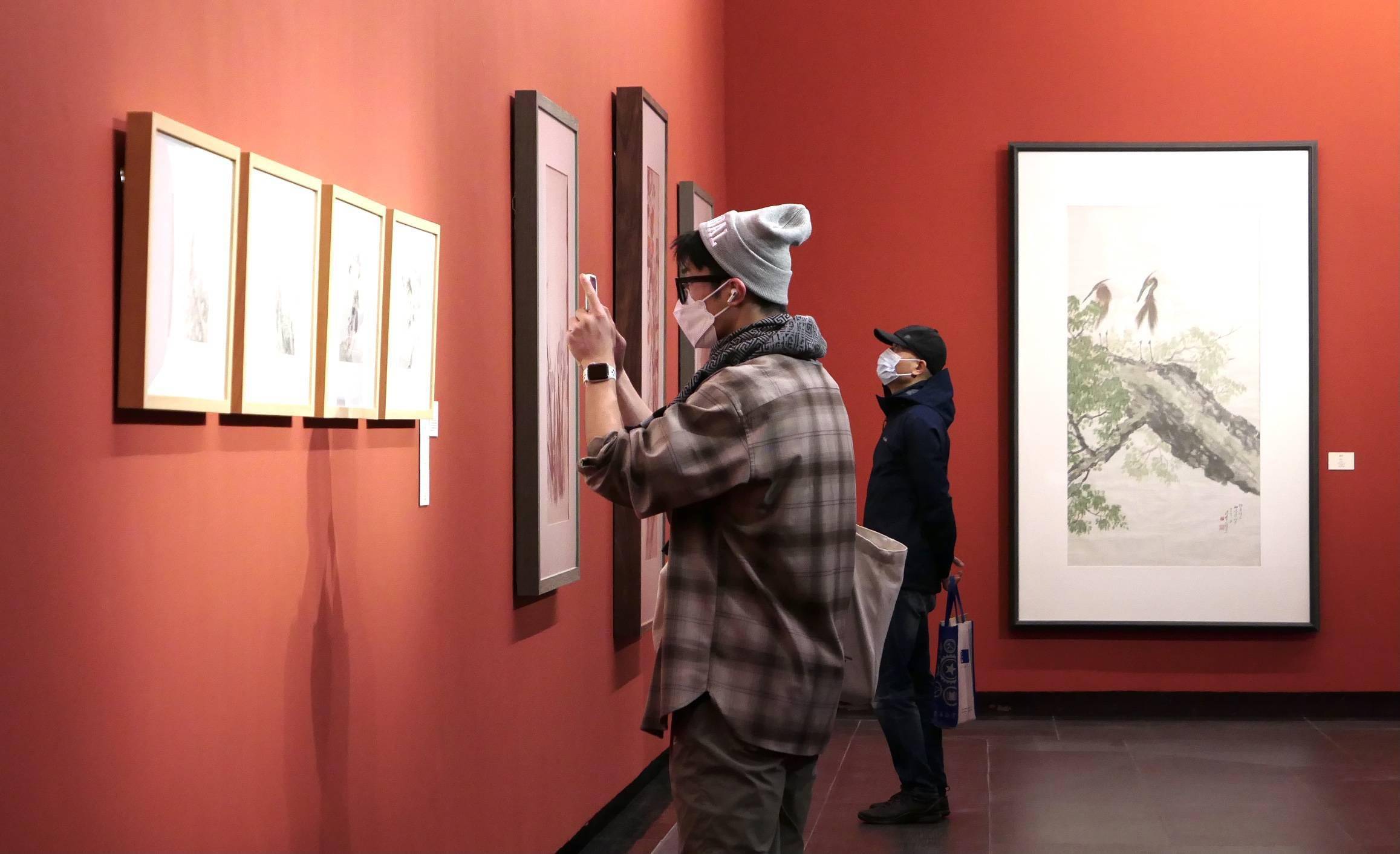 "中国美术馆与广东美术馆藏粤籍艺术家作品展"举行_展览_观众_文化