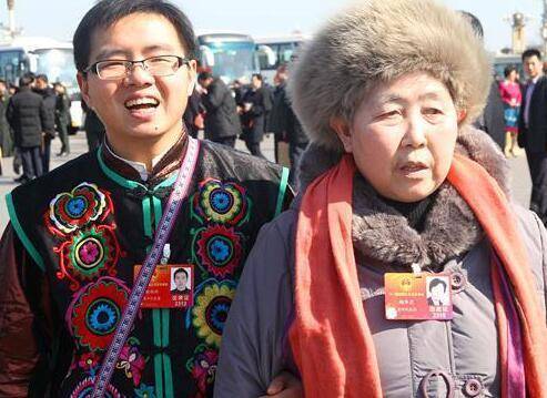 "老干妈"确认接班人的选择,小儿子虽犯过错,但大儿子更离谱!