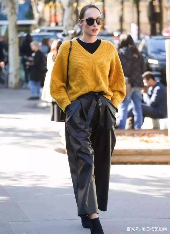 最新时尚毛衣 f72bd84e5dab4d5aae4fb28dacf306f5.jpeg