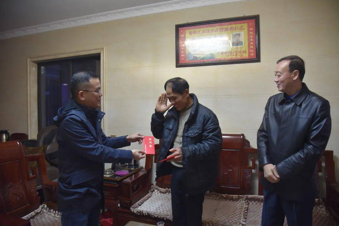 泉州市退役军人事务局领导带队到官桥慰问走访退役军人_南安市_唐良元