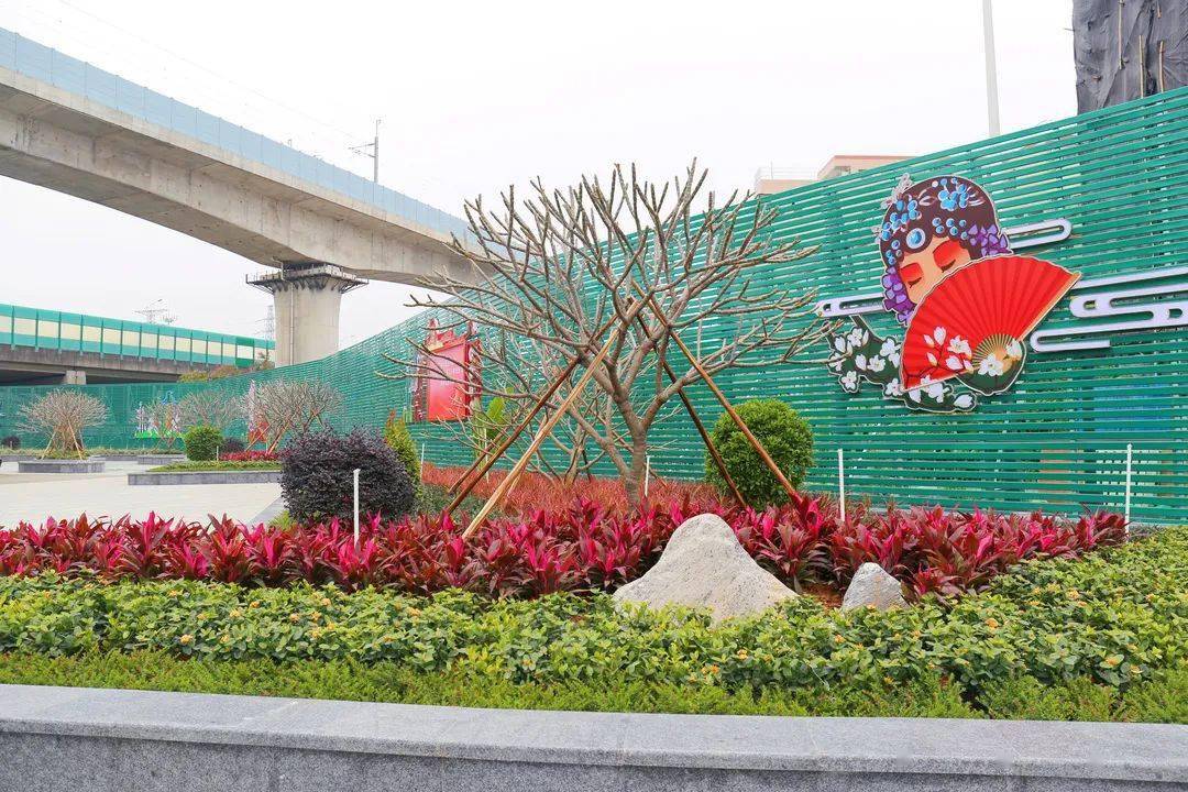 走过路过不要错过2号线地铁张槎站最亮风景线等你来打卡