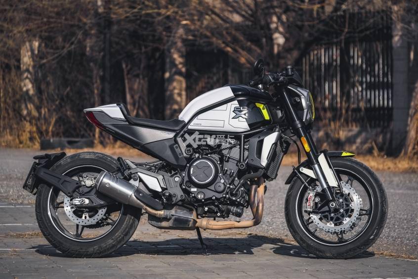 第一梯队中的no1试驾春风700clxsport