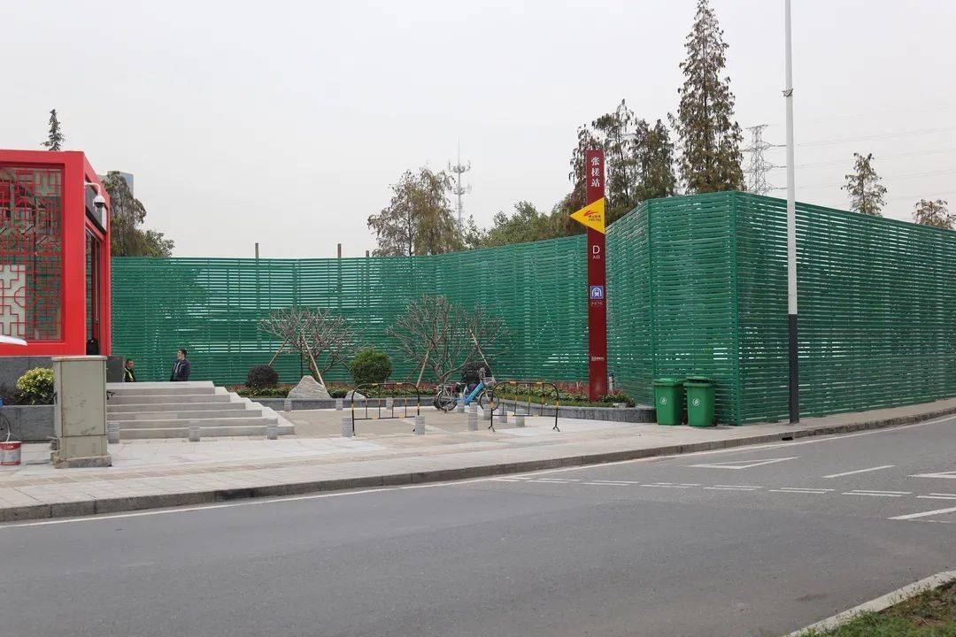 走过路过不要错过2号线地铁张槎站最亮风景线等你来打卡