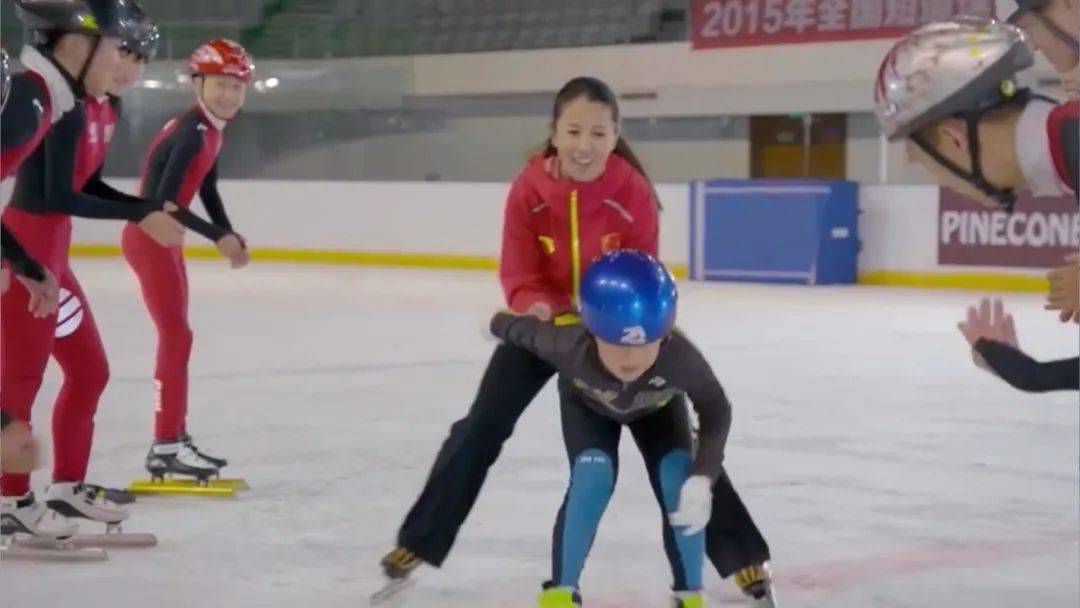 短道速滑孙丹丹图片