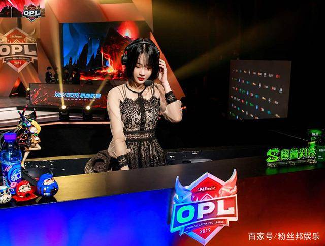 dota解说"pc冷冷"隐退一年,竟然悄悄搞事情,官宣"母子平安"_直播_游戏