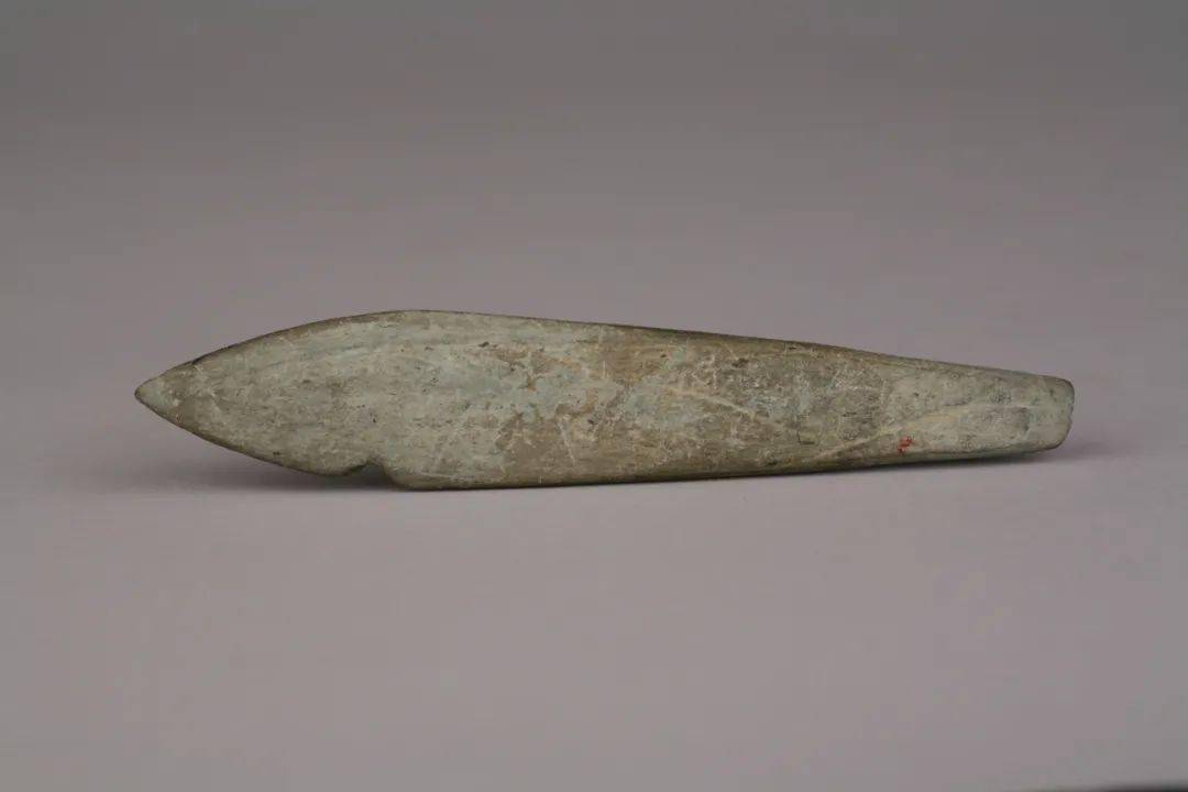 新石器时代耿马镇九队出土石矛(国家三级文物)_end_耿马镇_国家