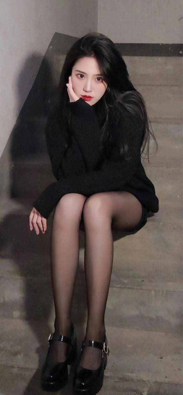 手机壁纸图片大全女性 ad7be14e50dd42b7838375a40d237e2e.jpeg