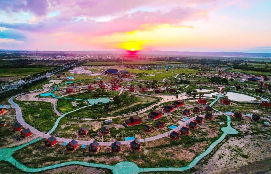 乌尔禾区全域旅游格局的形成,不仅为乌尔禾区经济发展提供了新的引擎