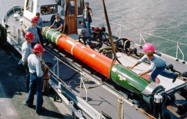 多国抢购的ET40鱼雷有多厉害？化身超远阻击手，一发击沉万吨巨舰_作战_我国_制导方式