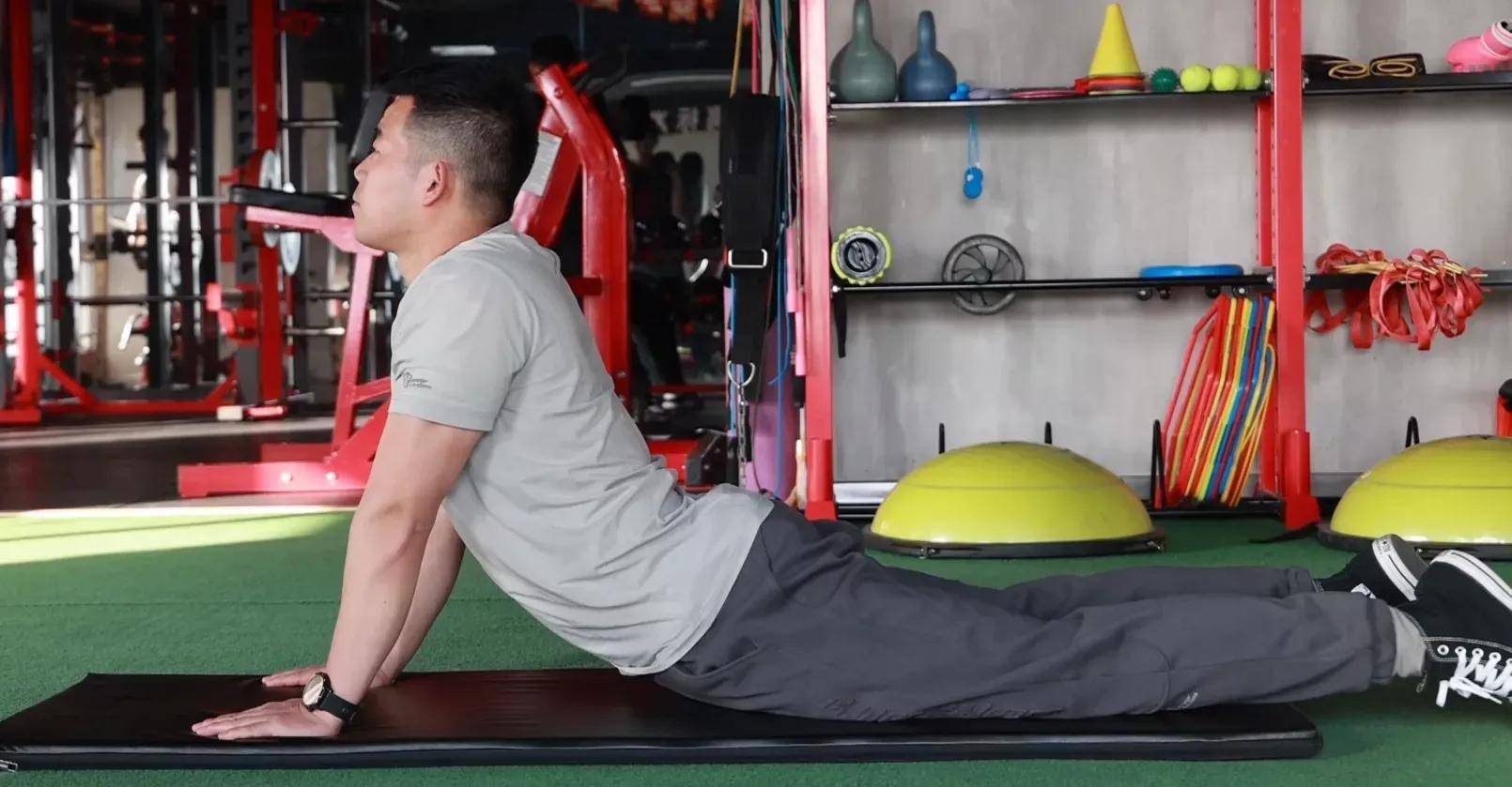 居家腰痛怎么办试试麦肯基疗法的这5个动作