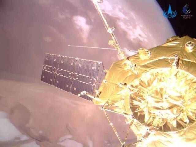 火星|新年第一天，“天问一号”从火星发回节日祝福！