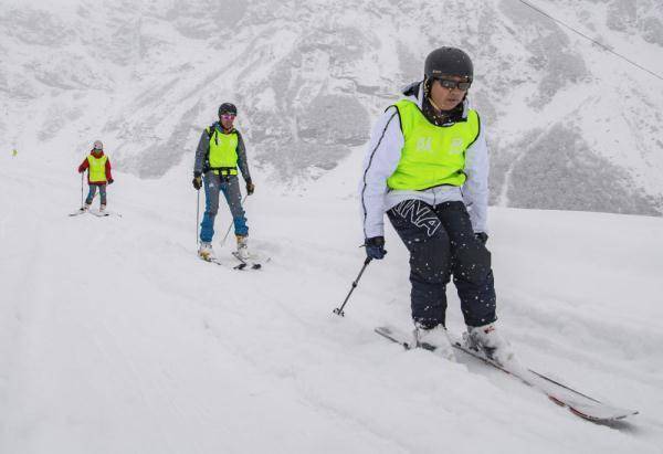 滑雪|迎冬奥！在喜马拉雅山脉中体验滑雪登山