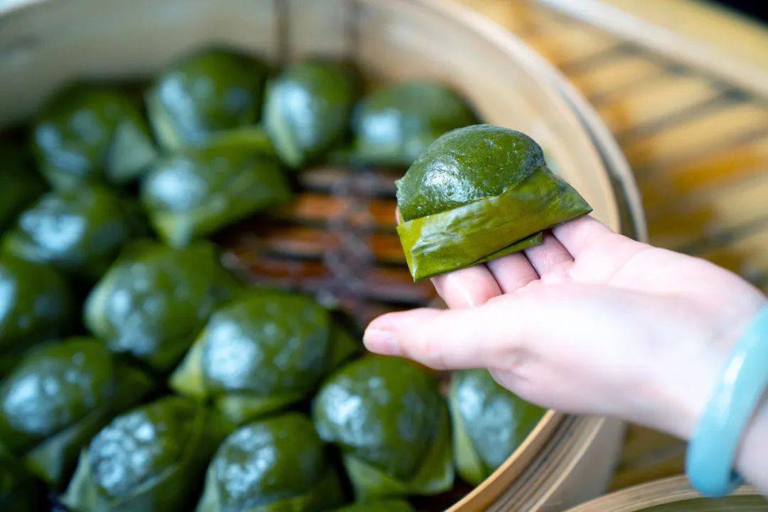 美丽罗定罗定艾糍清香扑鼻回味无穷