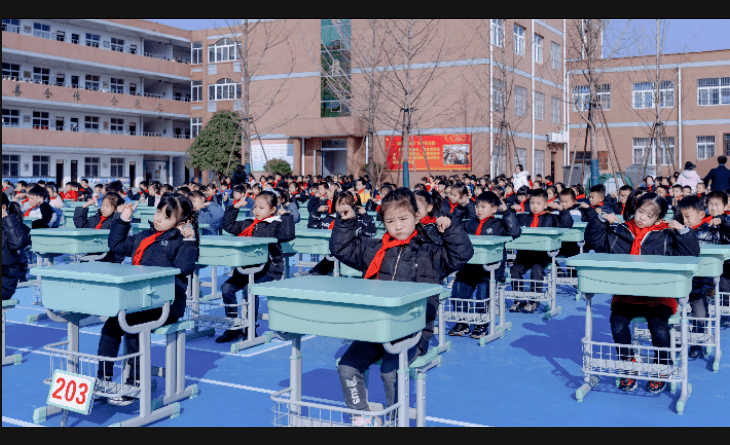 五育并举体教融合青阳县实验小学举行首届室内操比赛