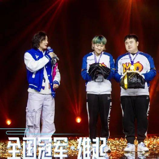 专访张大仙:电竞发展需要“人人高光”_张宏发_直播_王者