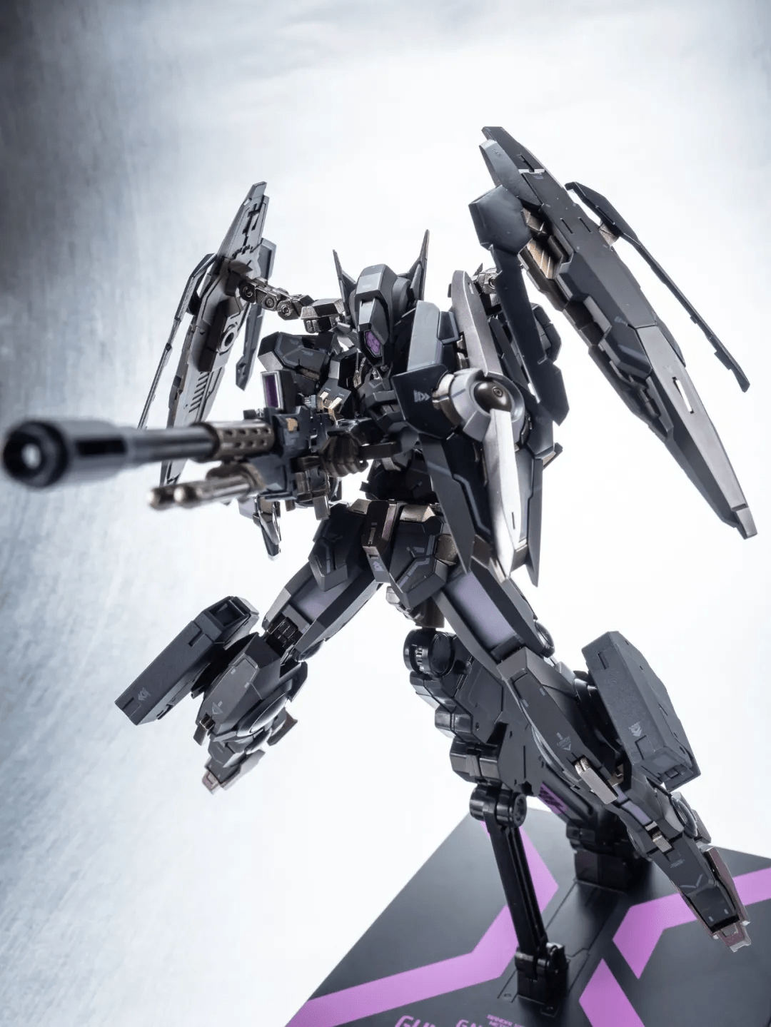 黑色|模玩测评：METAL BUILD 暗黑正义女神高达 TYPE-X FINSTERNIS