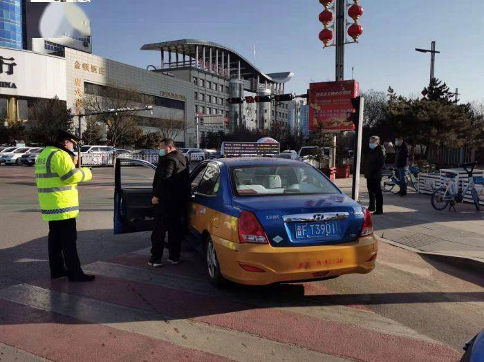 元旦节日不松懈 拧紧心弦防疫情_出租汽车_工作_朔州