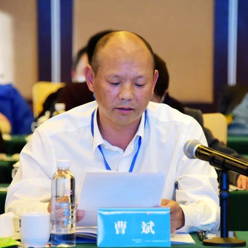 受阿坝州委常委,九寨沟县委书记贺松,县委副书记,县长李为仁委托,县委