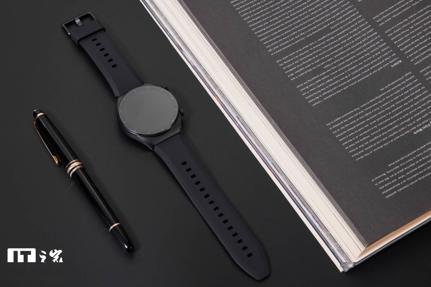 圆形|【IT之家开箱】小米Watch S1智能手表图赏：圆形表盘 + 12天续航